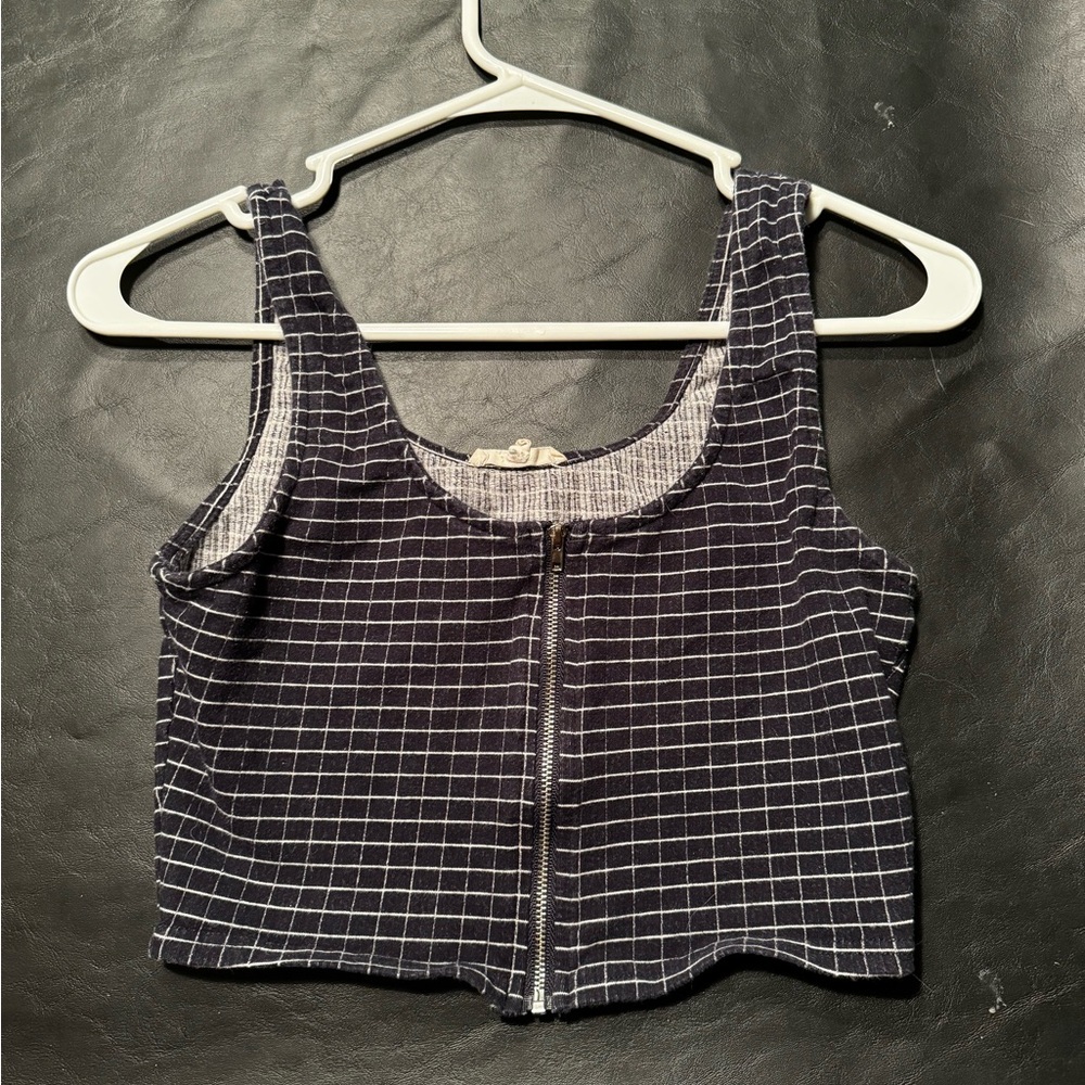 Zip up crop top, size small